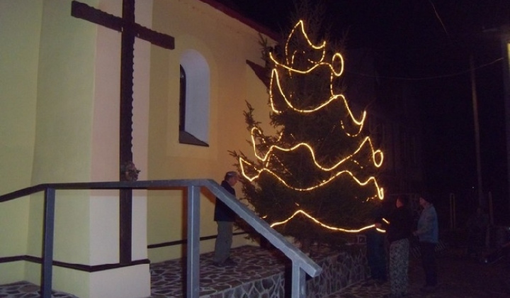 Stavanie vianočného stromčeka