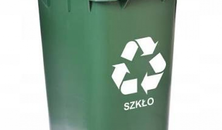 Fotka - Zelené odpadové nádoby na sklo